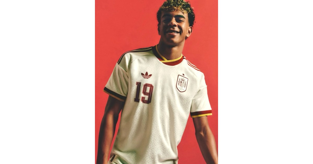 ESPAÑA VISITANTE LAMINE YAMAL
